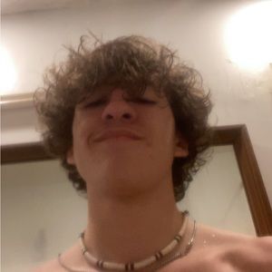 Meet your Posher, Ethan